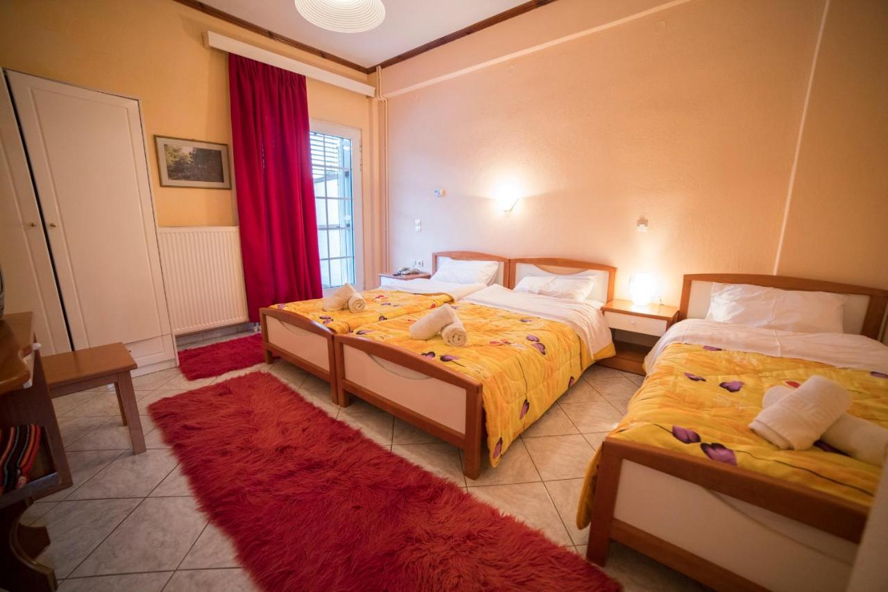 Ξενοδοχειο Παπαναγιωτου Hotell Neraïdochóri Eksteriør bilde