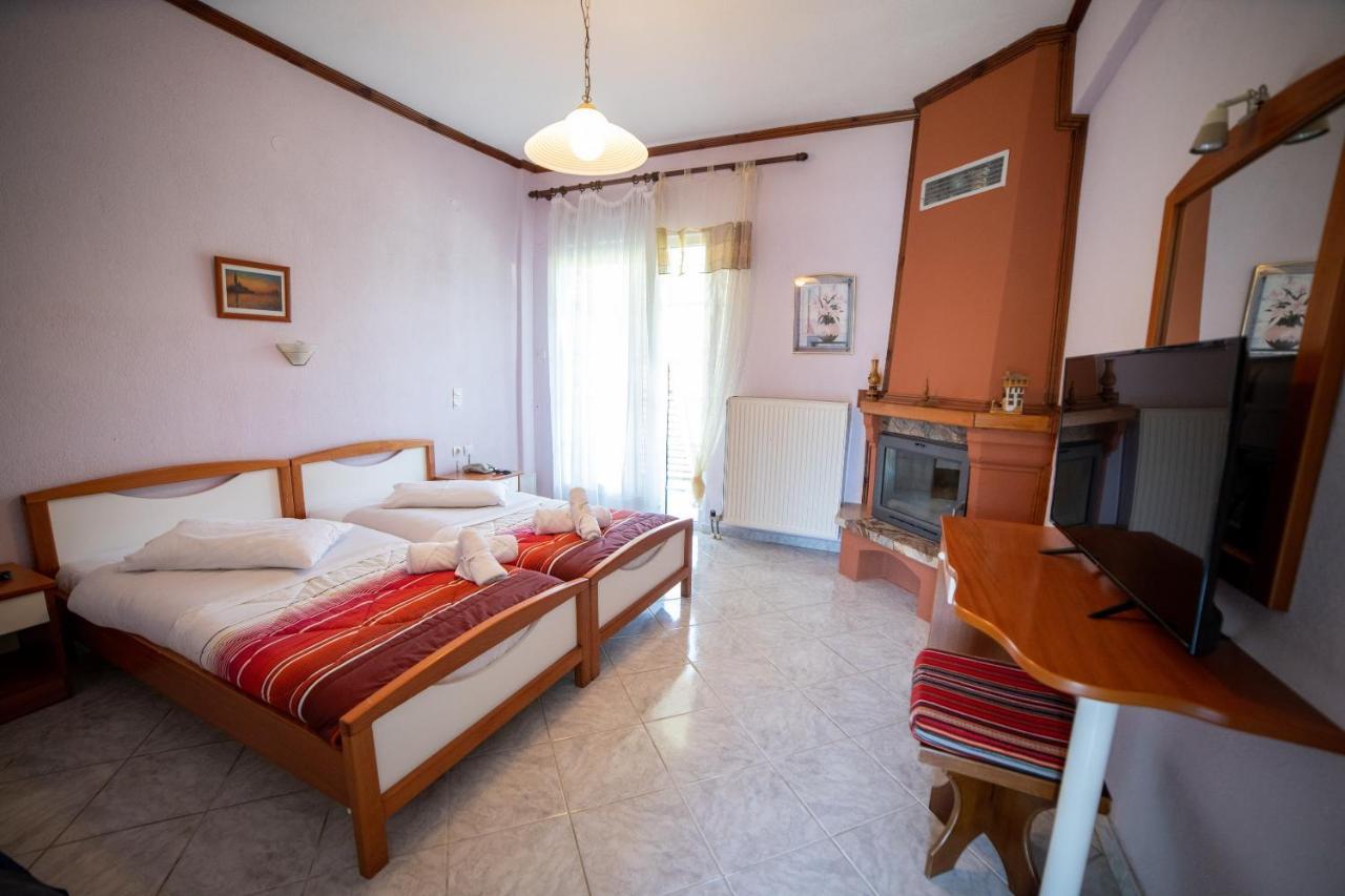 Ξενοδοχειο Παπαναγιωτου Hotell Neraïdochóri Eksteriør bilde